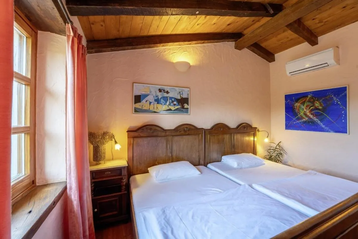 Villa Nonna Lucia In Kuberton - Haus Fuer 6 Personen Groznjan